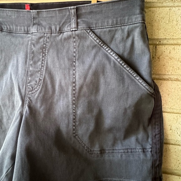 Charcoal Shorts Spanx 6” Twill Slimming Shaping | Pull On | Sz XL - Picture 6 of 7